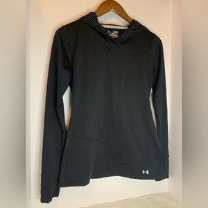 Under Armour Black Fitted - Medium - Long Sleeve Hoodie